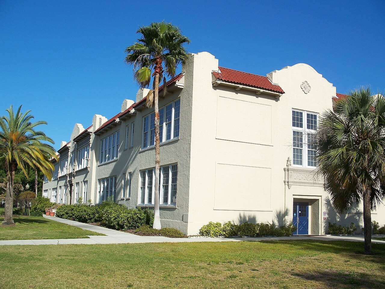 Edison Park Creative And Expressive Arts School